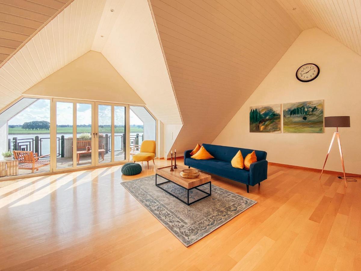 Rheinloft 3 - Grosse Giebelwohnung Mit Dachterrassen An Der Rheinpromenade エメリッヒ エクステリア 写真