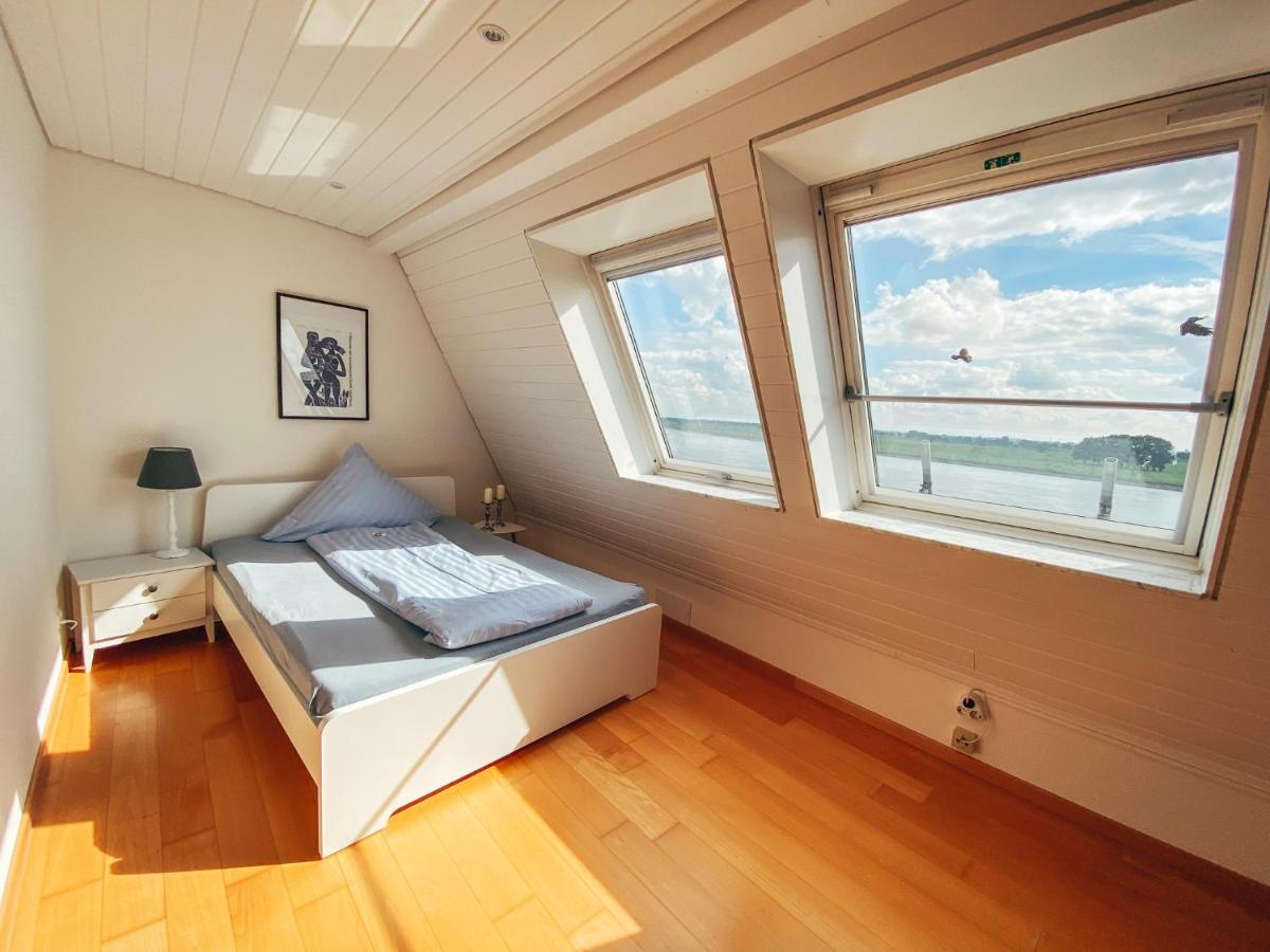 Rheinloft 3 - Grosse Giebelwohnung Mit Dachterrassen An Der Rheinpromenade エメリッヒ エクステリア 写真