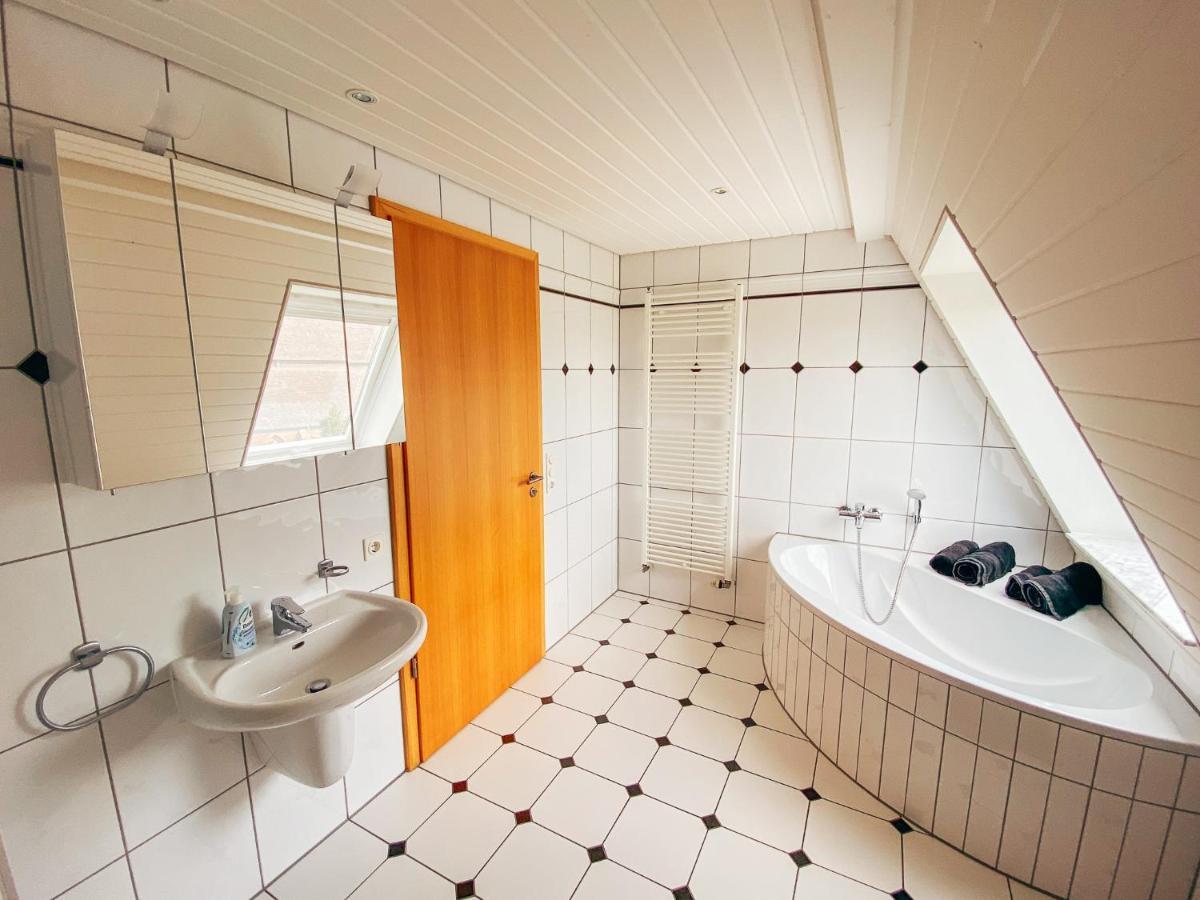 Rheinloft 3 - Grosse Giebelwohnung Mit Dachterrassen An Der Rheinpromenade エメリッヒ エクステリア 写真