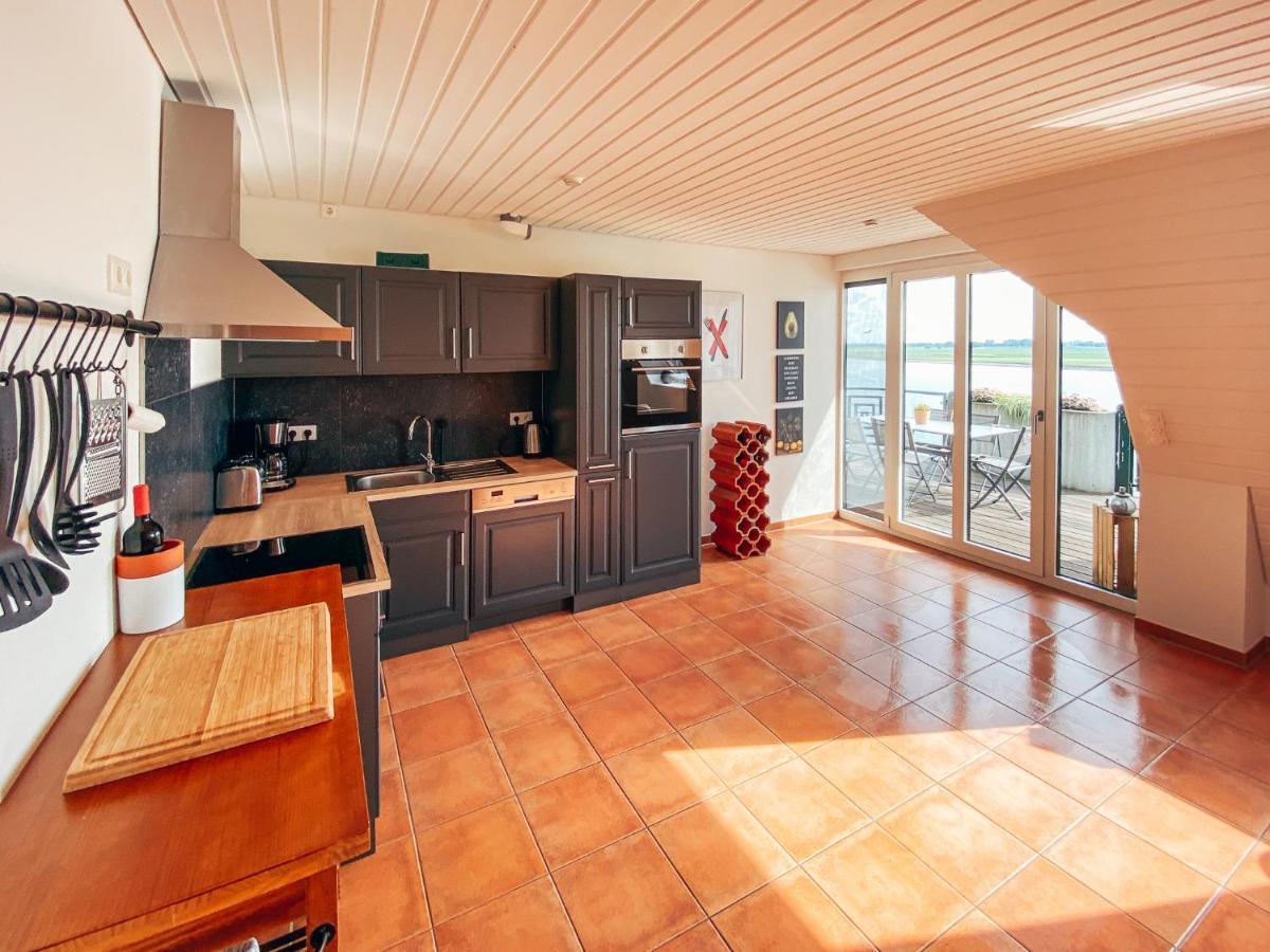 Rheinloft 3 - Grosse Giebelwohnung Mit Dachterrassen An Der Rheinpromenade エメリッヒ エクステリア 写真