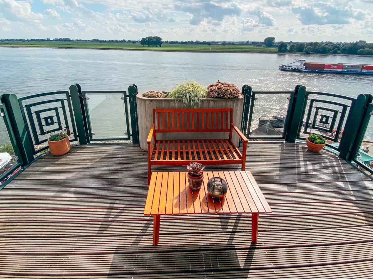 Rheinloft 3 - Grosse Giebelwohnung Mit Dachterrassen An Der Rheinpromenade エメリッヒ エクステリア 写真