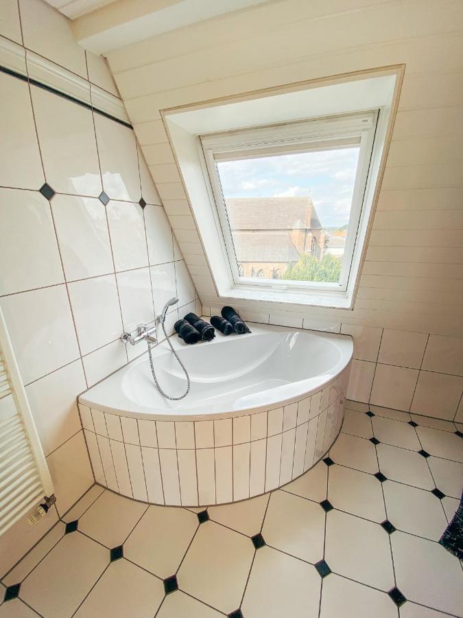Rheinloft 3 - Grosse Giebelwohnung Mit Dachterrassen An Der Rheinpromenade エメリッヒ エクステリア 写真