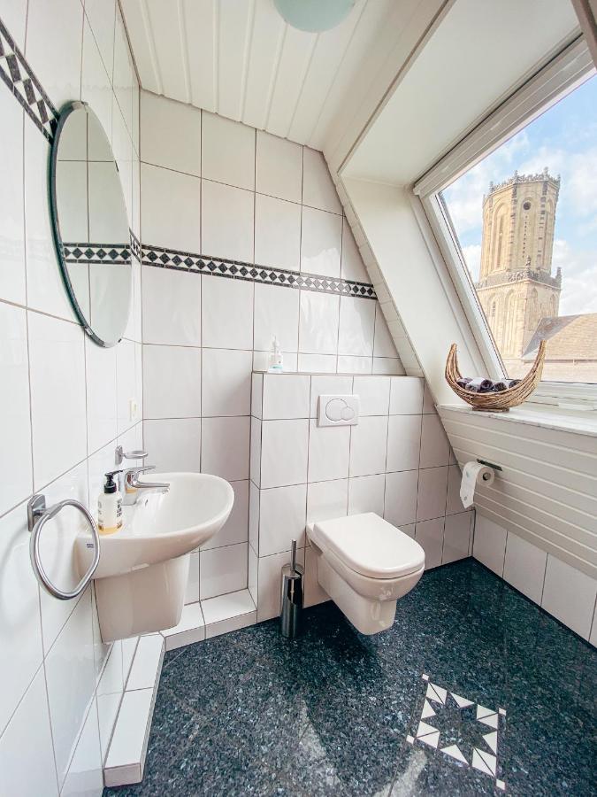 Rheinloft 3 - Grosse Giebelwohnung Mit Dachterrassen An Der Rheinpromenade エメリッヒ エクステリア 写真